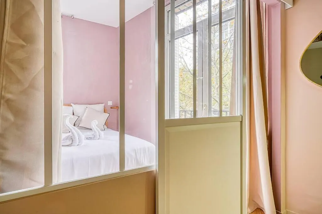 Apartment Appartement Proche Parc Monceau Paris