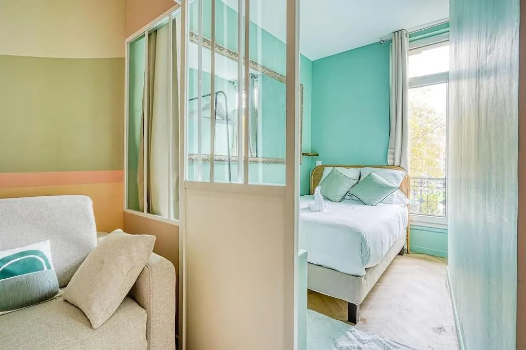 Appartement Proche Parc Monceau Paris 0*,